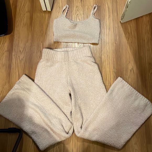Skims loungewear set - Picture 1 of 5
